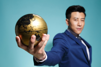 Luciano Guimaraes Tebar explica os desafios de realizar fusões e aquisições em meio à instabilidade global.