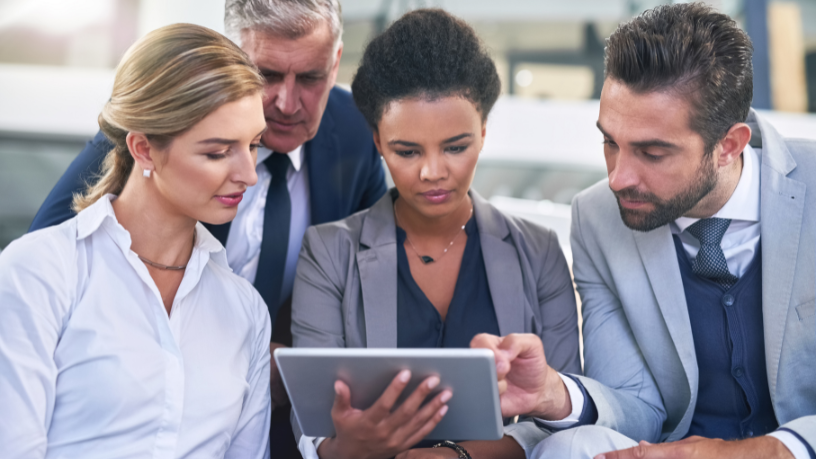 Regulação das plataformas digitais volta ao centro do debate político: o que pode mudar para usuários e empresas de tecnologia no Brasil?